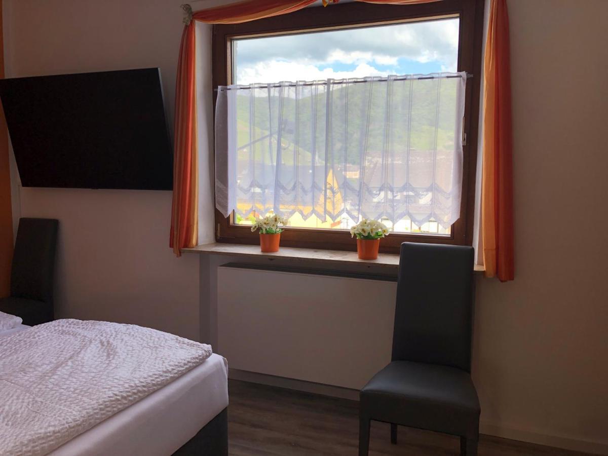 Ferienwohnung Joanna Mit Burgblick برنكاستيل كويس المظهر الخارجي الصورة